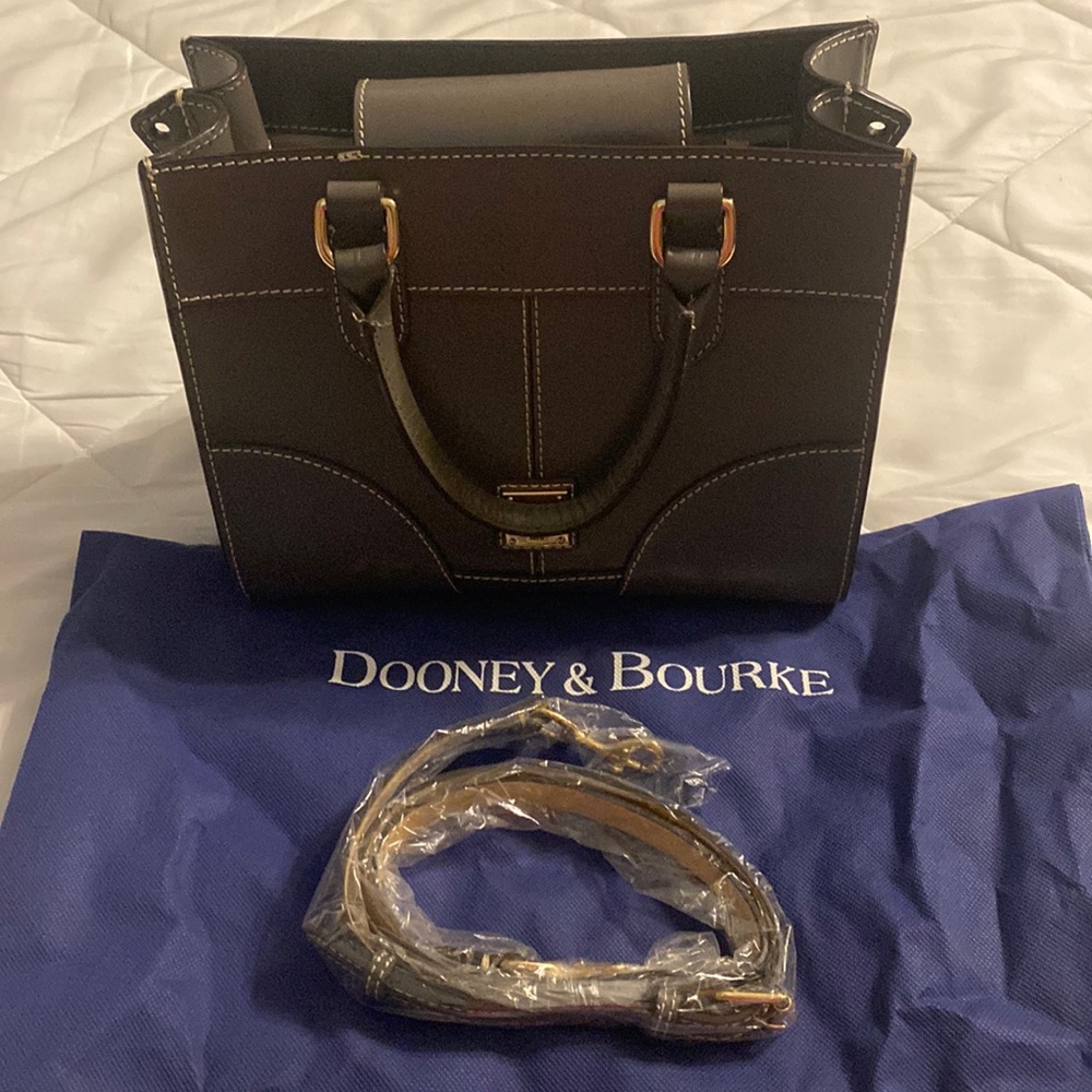 Dooney & Bourke Purse